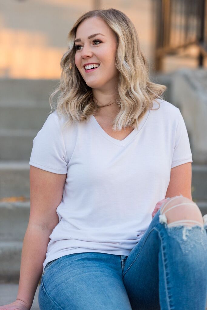 Brigitte Brianna Non See-Through Favorite V-Neck Basic Tee